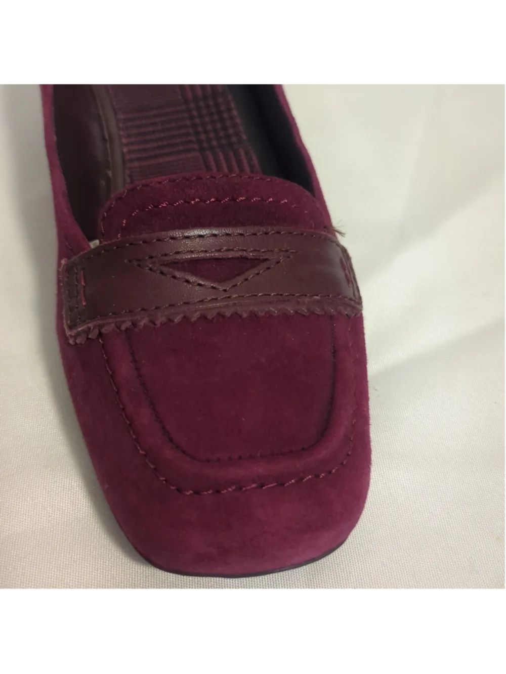 Easy Spirit Esmallie Dark Red Suede Wedge Loafers Size 6.5